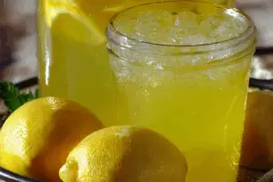Old Fashioned Lemonade