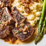 Perfectly seared lamb chops ready to serve—discover this irresistible lamb chops recipe.