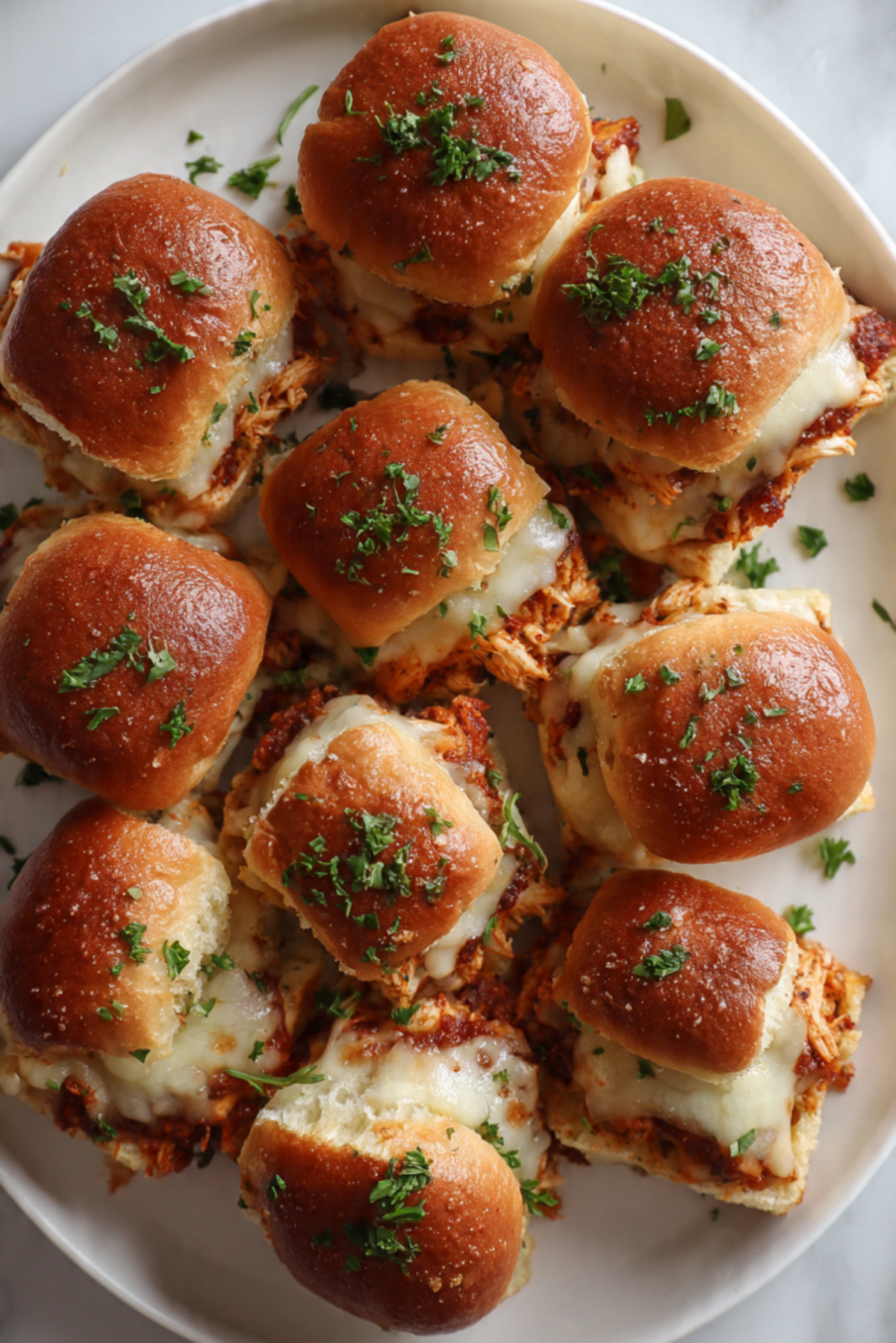 garlic knot chicken parm slider
