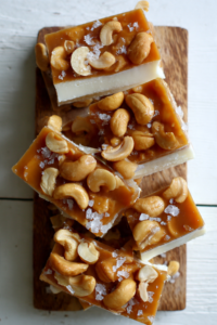 Cashew caramels