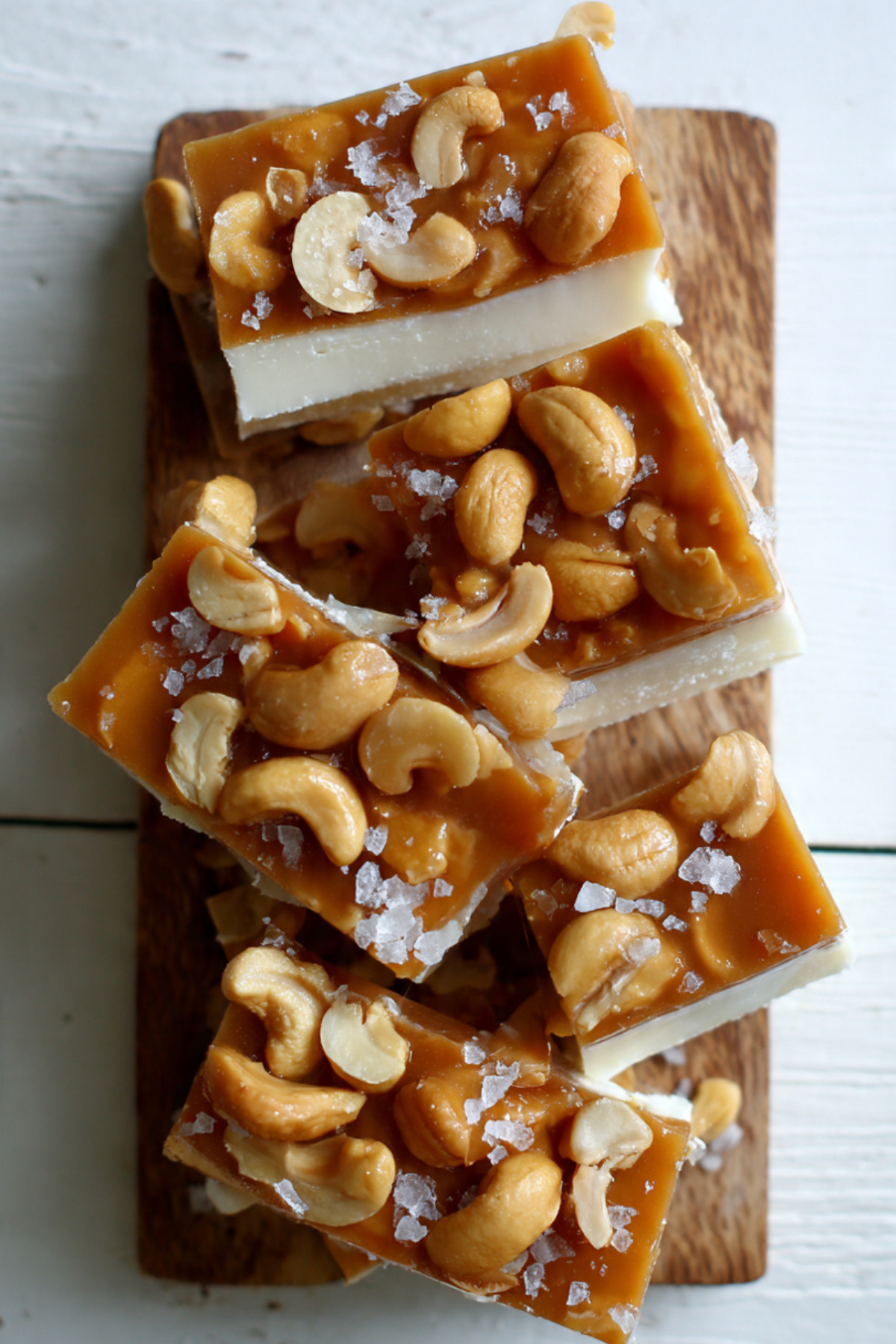 Cashew caramels
