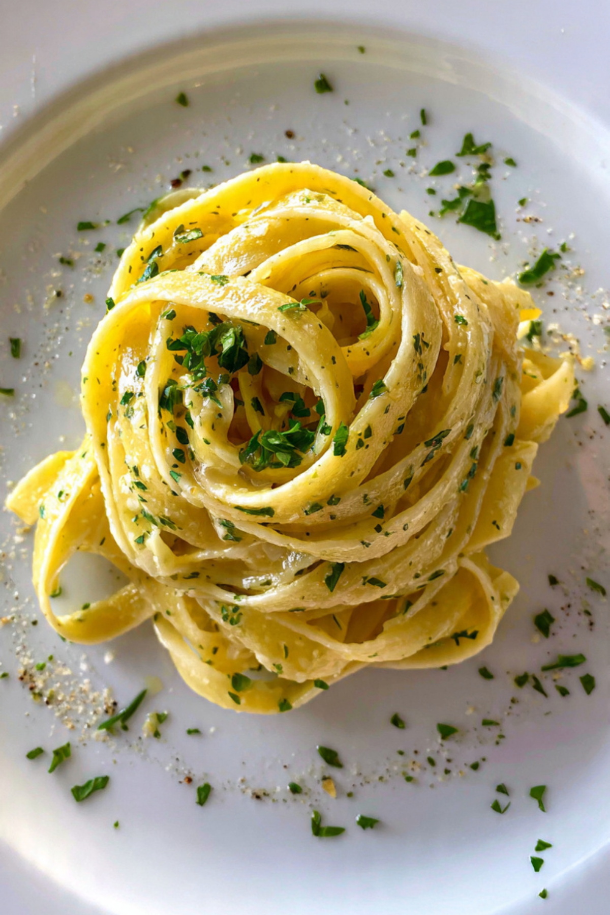 Fettuccine with Garlic Butter Sauce